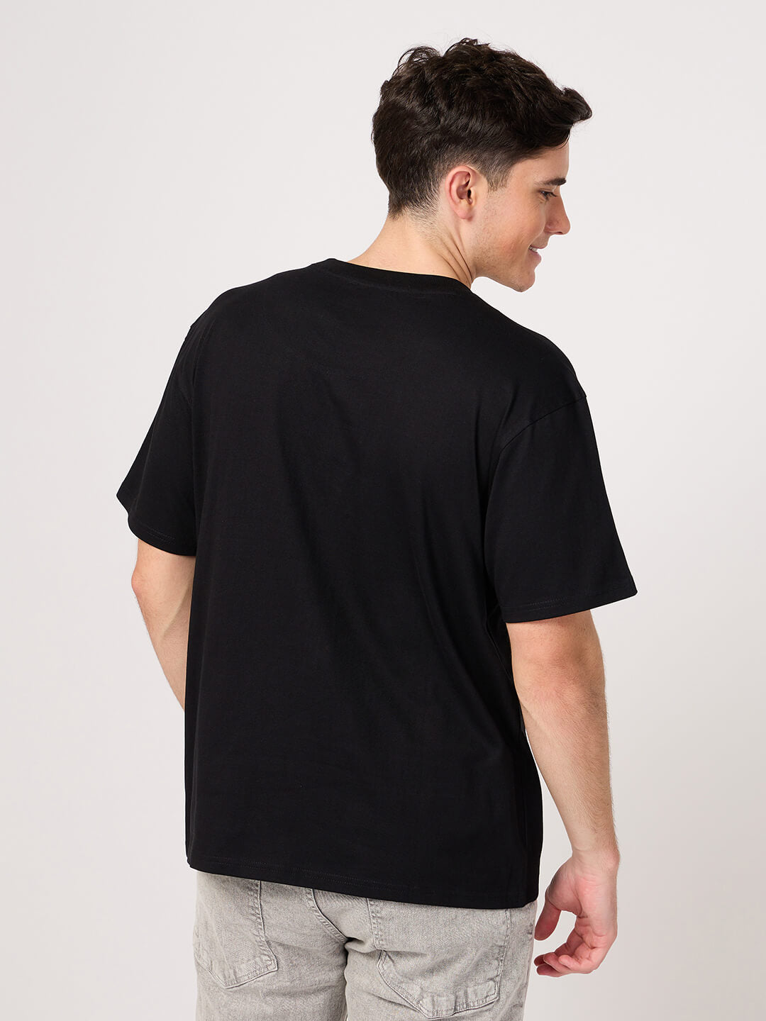 black round neck t shirt back photo