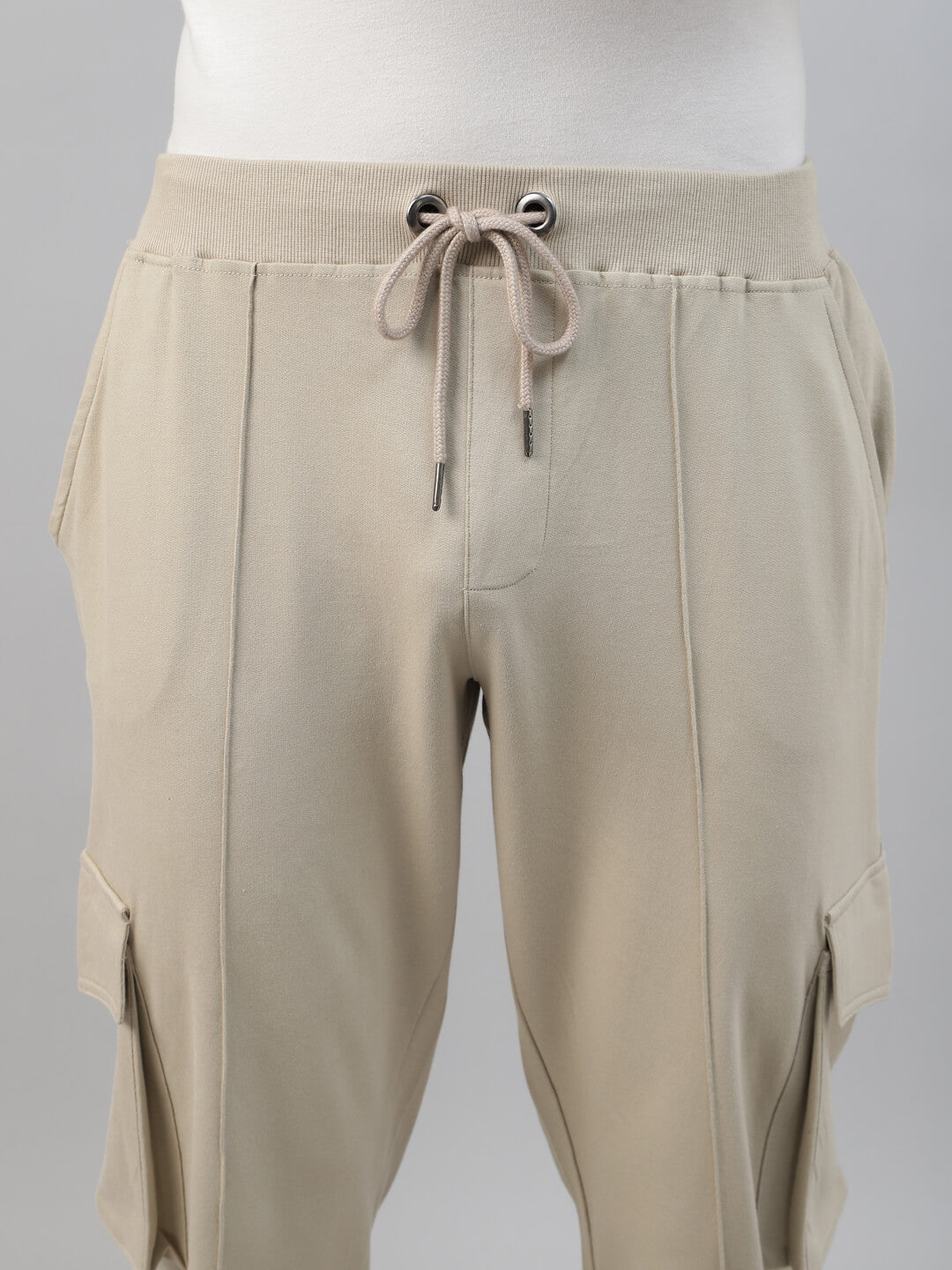 men cargo joggers close view