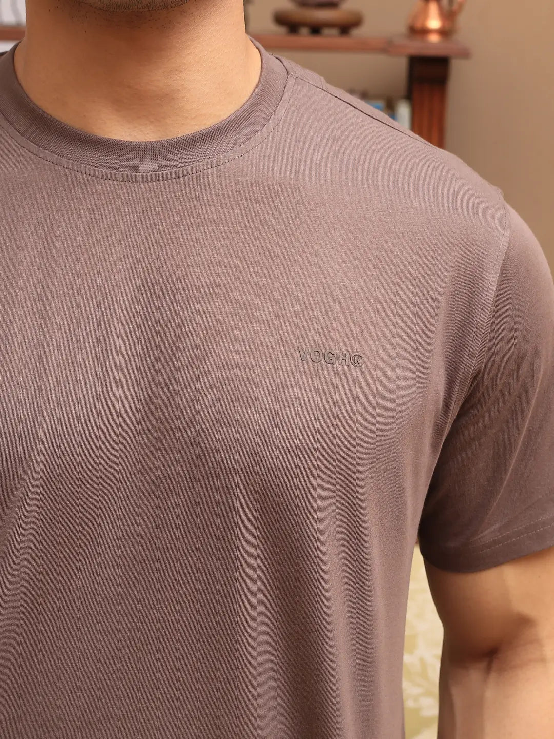 men's brown crew neck t-shirt with bio-wash technology