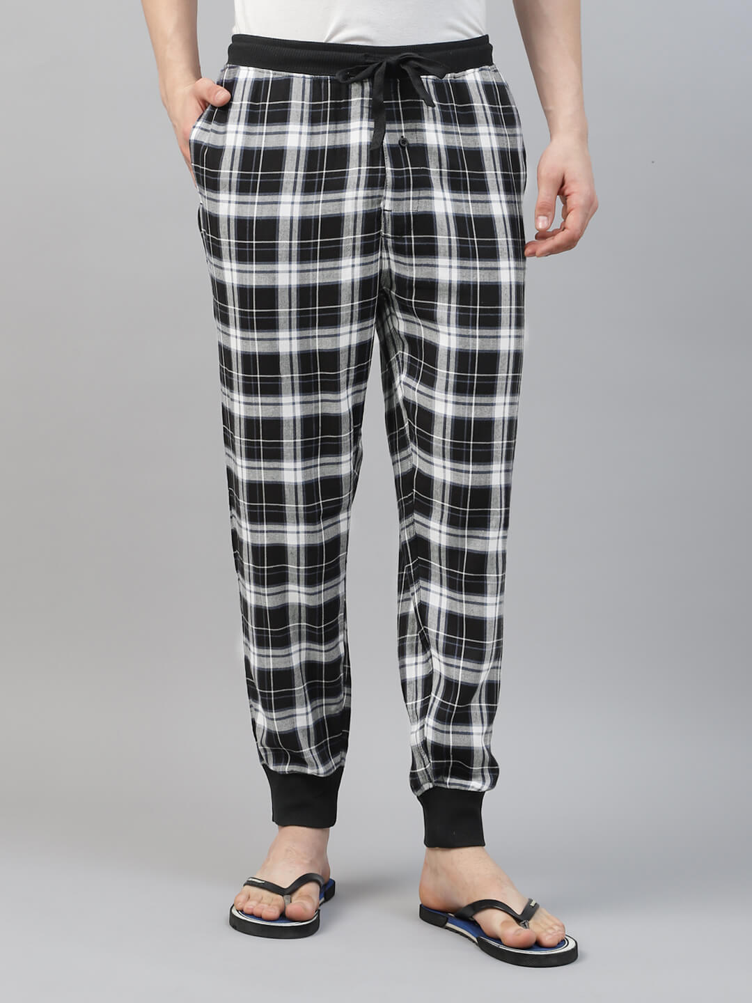black and white plaid pajama pant, loungewear jogger