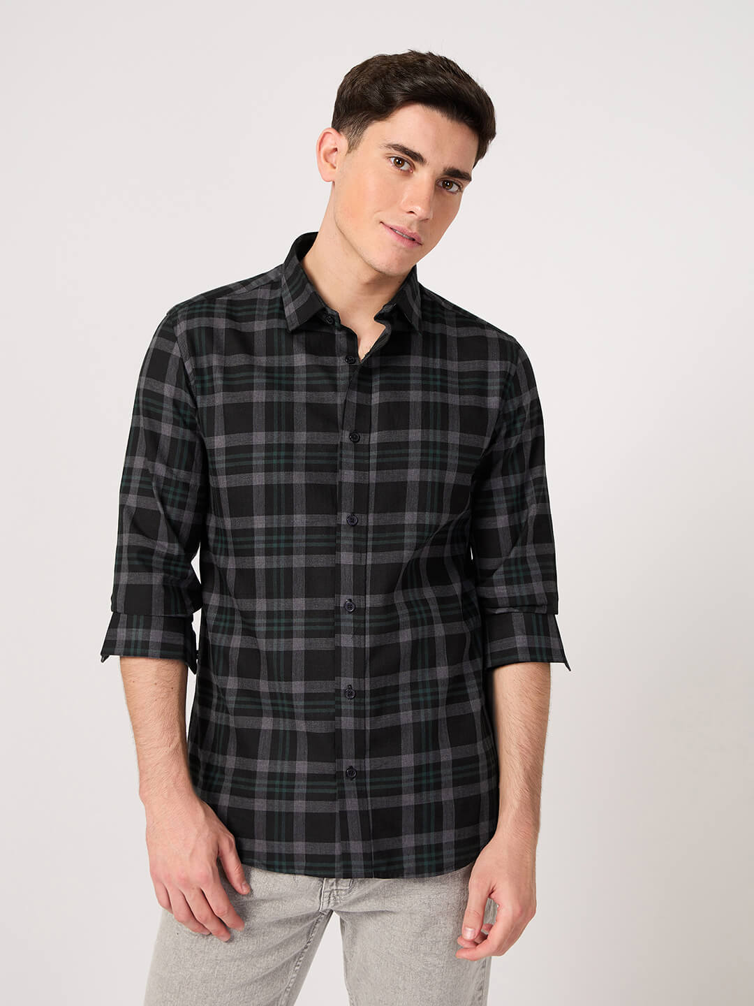 Man wearing a twill cotton grey check shirt
