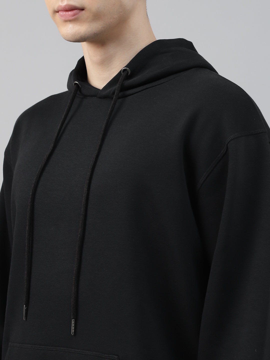 Men Black Long Sleeves Classic Performance Hoodie with two front pockets